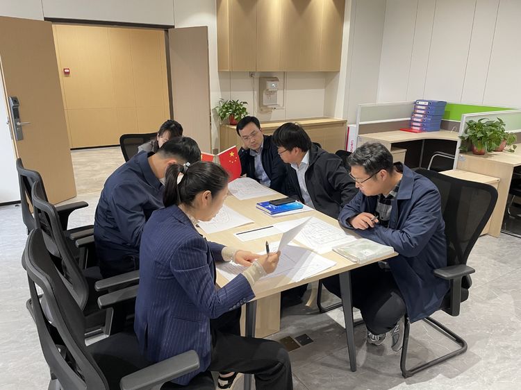 1651204904773887.jpeg 2.jpg