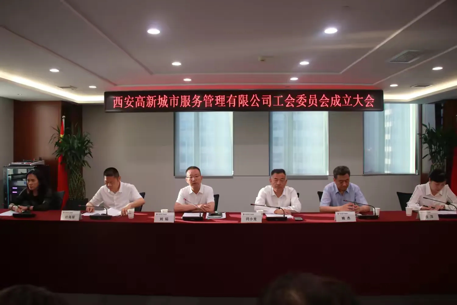 1719212223740755.jpeg fa59e4a5c8ea470884ffb54be59bd314soi__jpeg.heic_tplv-flrovnc8r8-s2-cC-q_0_0_0_0_q80.webp.jpg